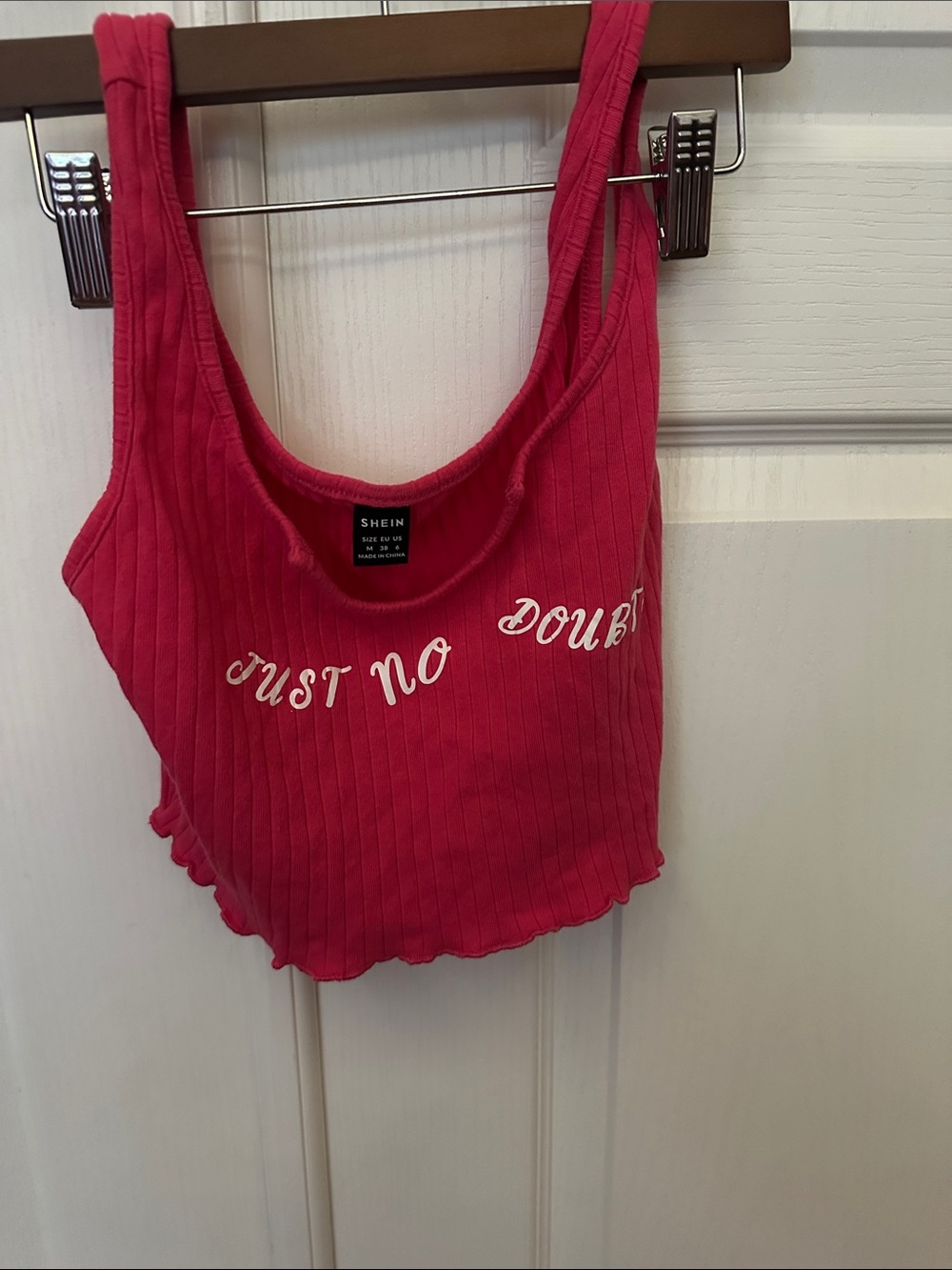 SHEIN Pink Ribbed Scoop Crop Tank Top with "Just No Doubt" Script size 6